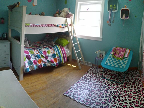 4th image of 16164 Pamela Ct