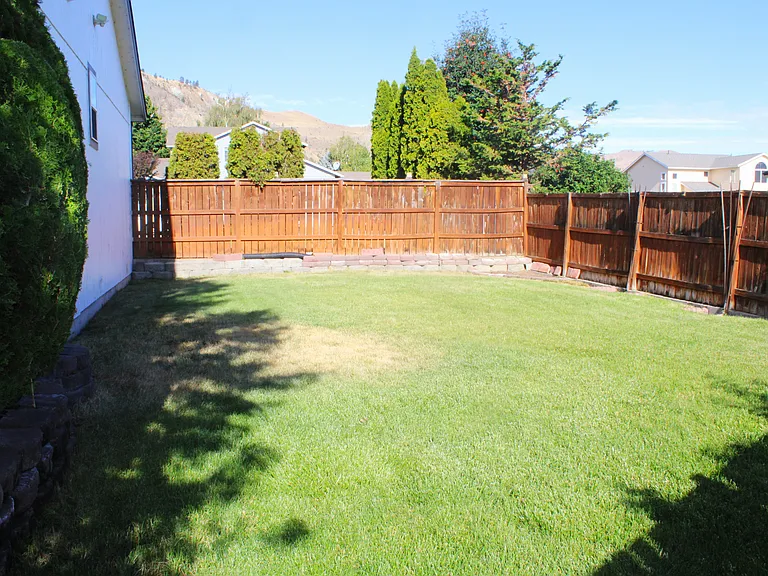 1497 Trisha Way — Photo 15