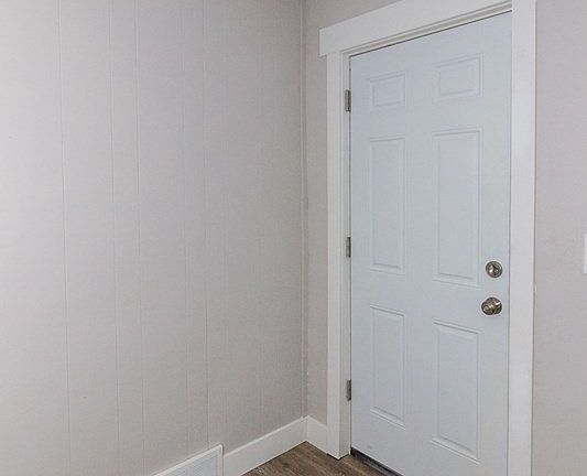 5th image of 5113 E Owens Ave