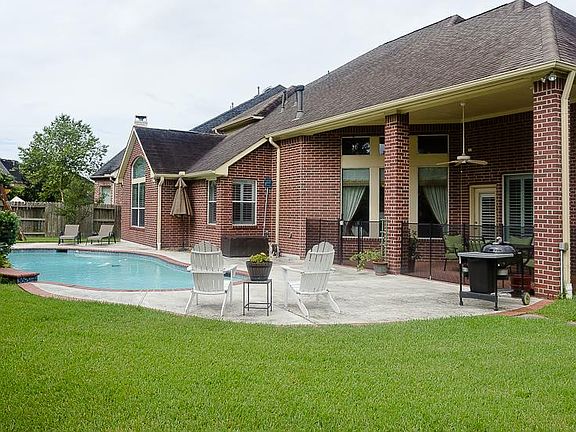 3rd image of 25415 Skye Springs Ln