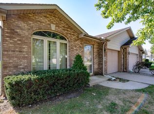 3748 Sandalwood Dr, Highland, IN 46322