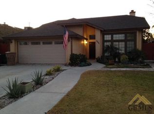 6601 Pine Borough Ct, Bakersfield, CA 93313