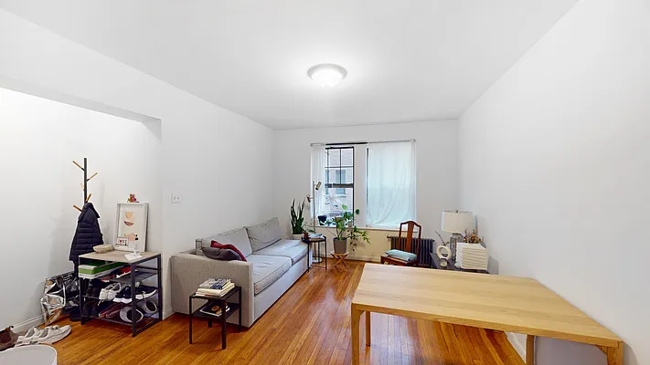 Rented by Emor Management Inc. | media 10