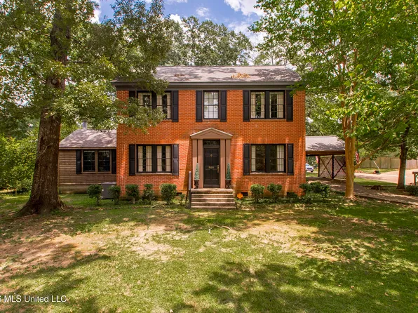 900 N James Ave, McComb, MS 39648