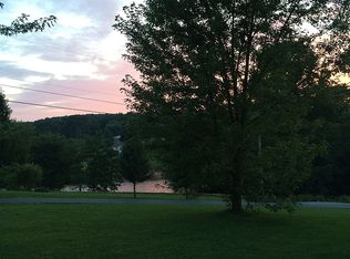 145 Shady Lake Dr, Shady Spring, WV 25918