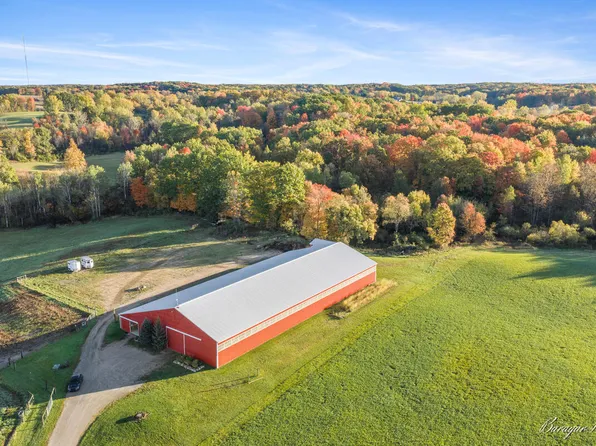 13806 S Locust Ave, Sand Lake, MI 49343