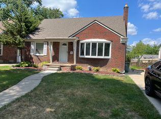 14040 Manhattan St, Oak Park, MI 48237