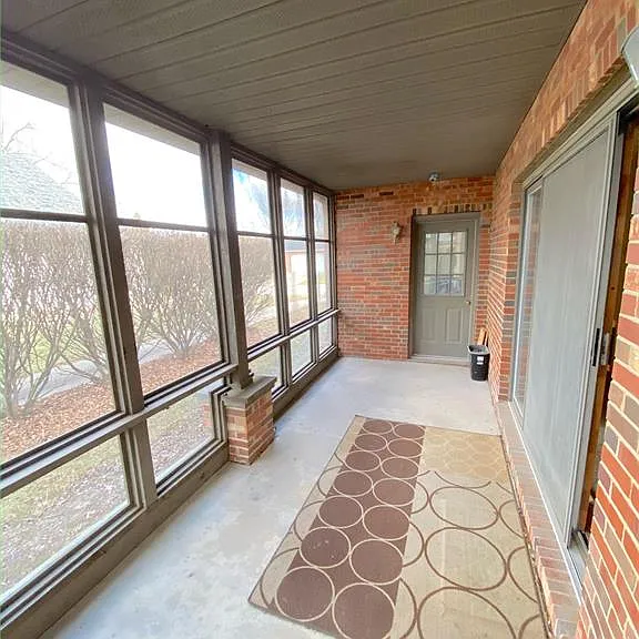 10 Old Orchard Ln — Photo 9