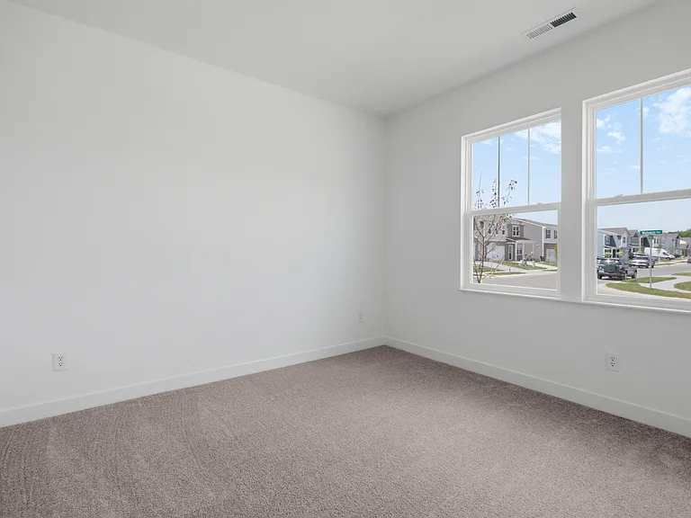 4323 Malvern Way — Photo 8