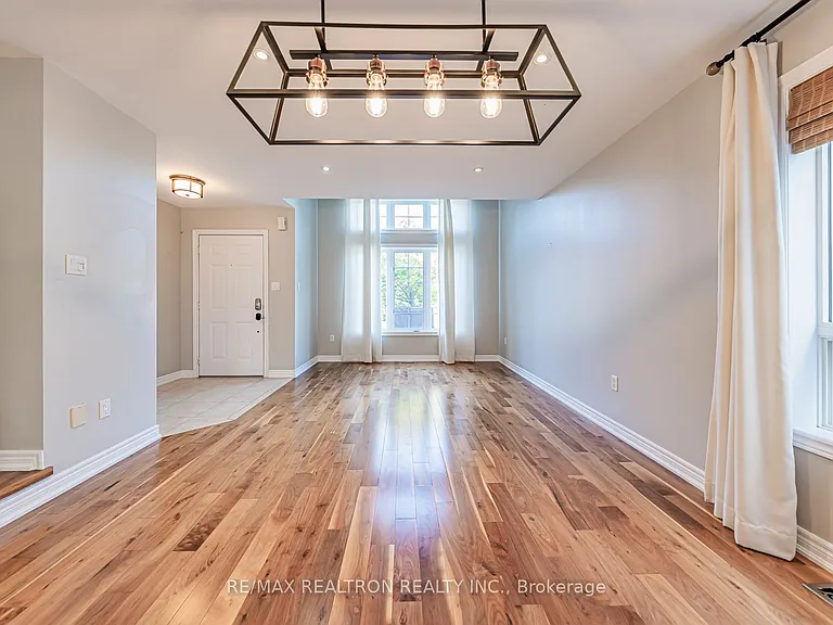 44 Moynahan Cres #MAIN — Photo 20
