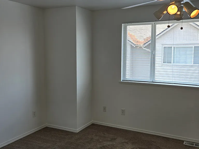 620 SW 155th St #1A — Photo 14