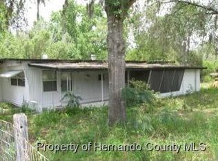 10081 Osceola Dr, Weeki Wachee, FL 34613