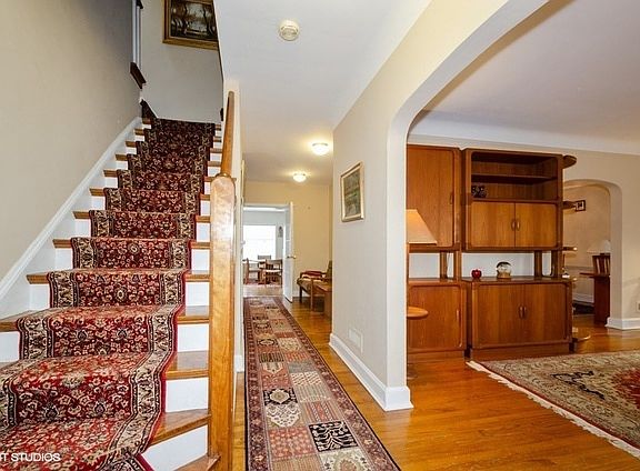 2nd image of 6746 N Keota Ave
