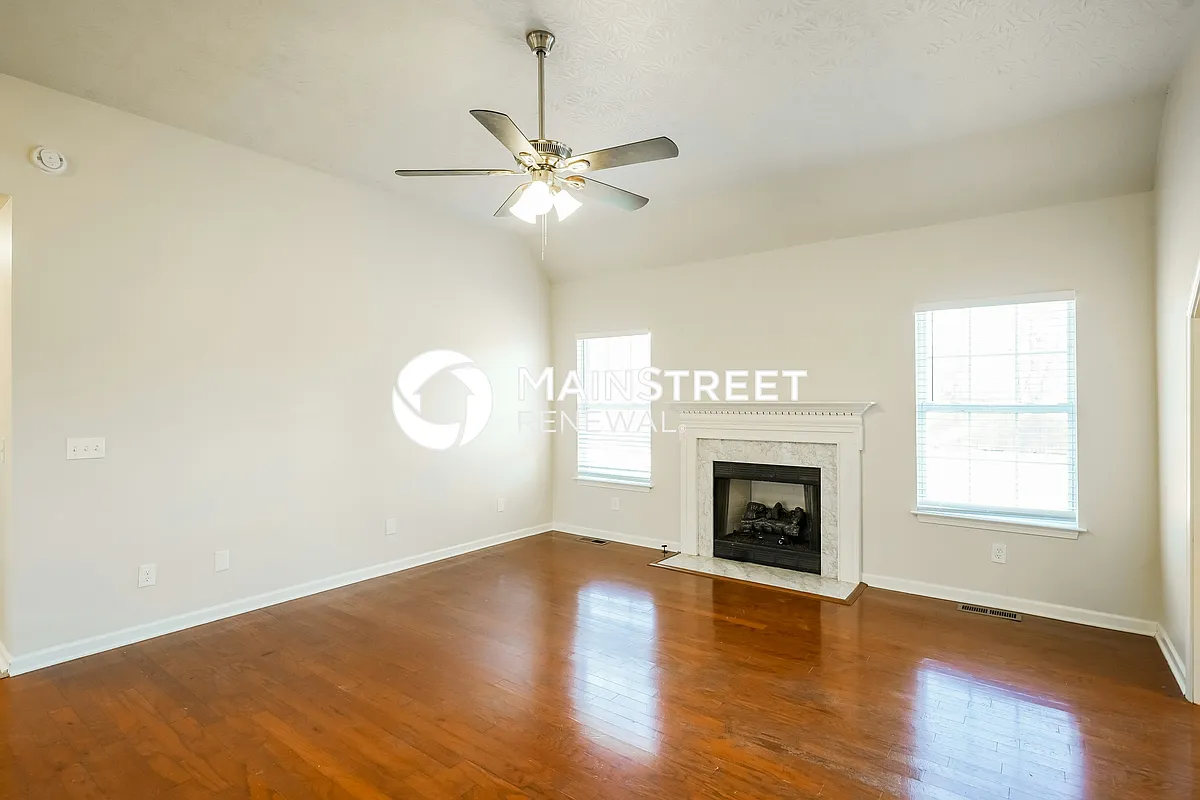Living Room - 145 Summerlin Dr