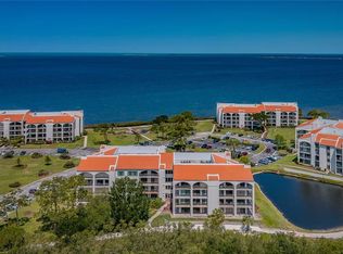 206 Mariner Dr, Tarpon Springs, FL 34689