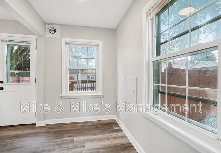 3860 S Brust Ave — Photo 13