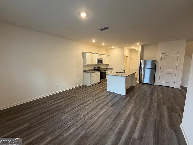 1257 Fagiolo St — Photo 5