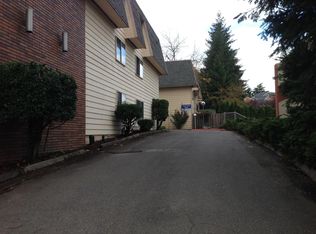 2641 SW Spring Garden St APT 17, Portland, OR 97219