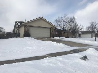5611 Roaring Fork Run, Fort Wayne, IN 46825