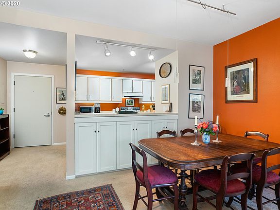 3rd image of 1616 S Harbor Way