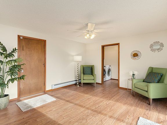 5th image of 6414 77th Pl NE