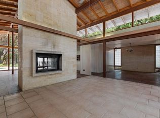 208 Woodcrest St, Fredericksburg, TX 78624