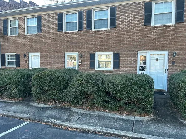 4505 N Kings Hwy APT E2, Myrtle Beach, SC 29577