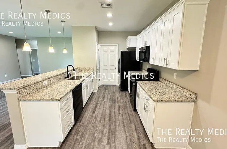 8219 Cozumel Ln — Photo 42