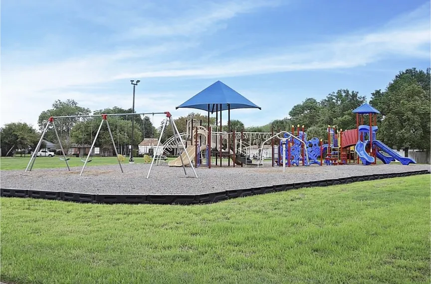 Verlaine Dr, Houston — Photo 3