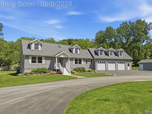 2nd image of 7060 Sheldon Rd