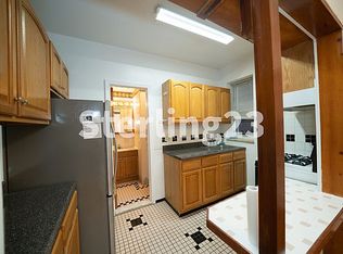 25-14 27th St #1B, Astoria, NY 11102