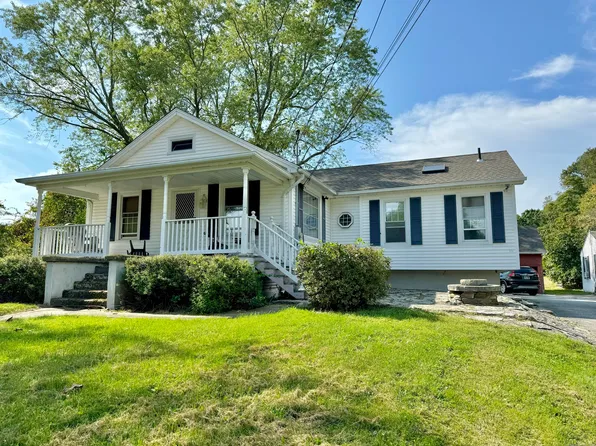 836 Route 163, Montville, CT 06370