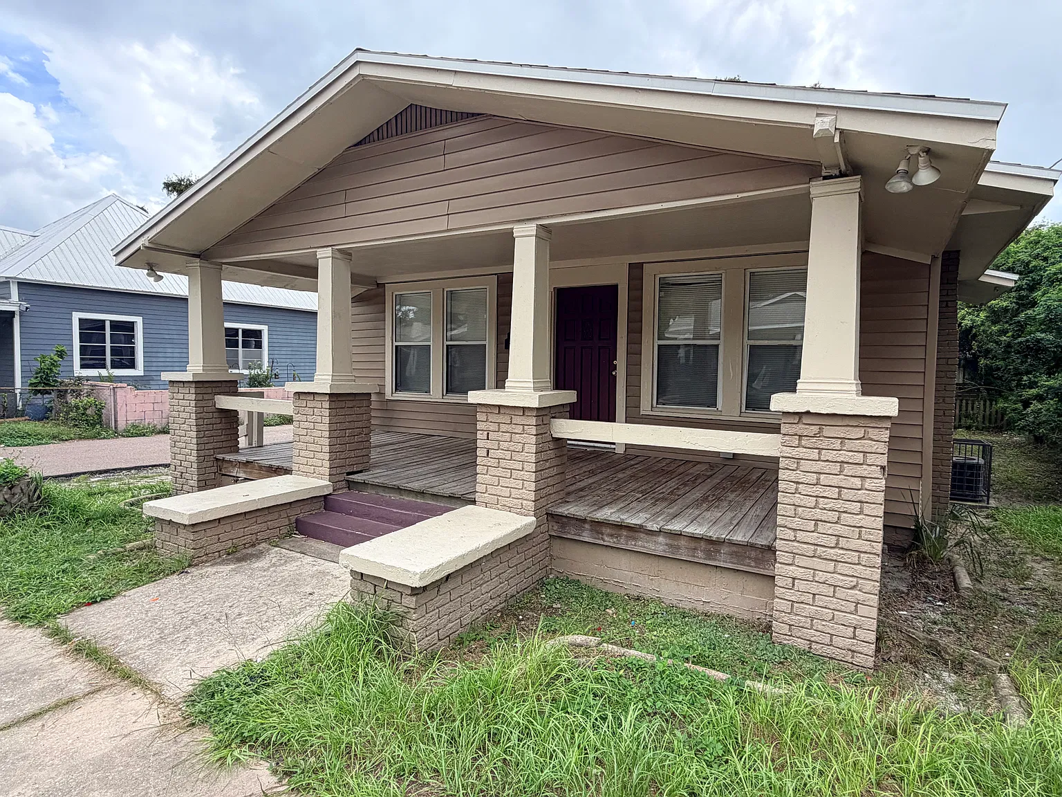 3 bed, 1366 sqft, $2,000 — Photo 1