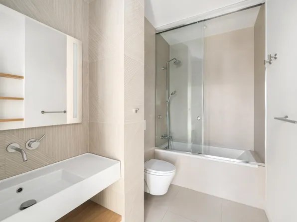 143 Reade Street image 19 of 29