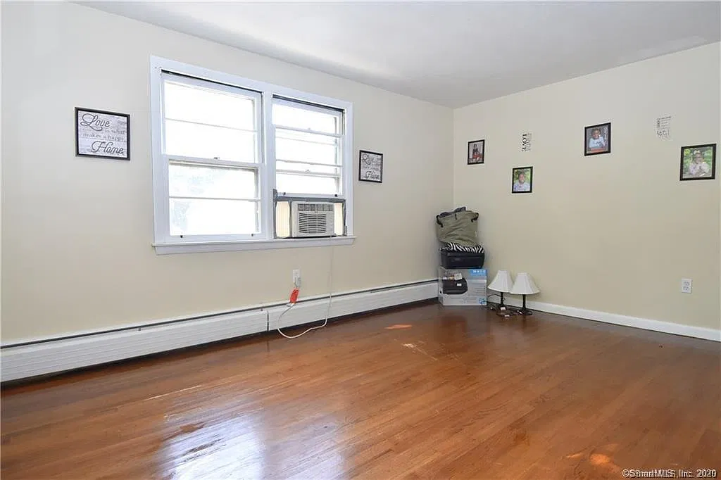 2 bed, 1000 sqft, $1,600 — Photo 4