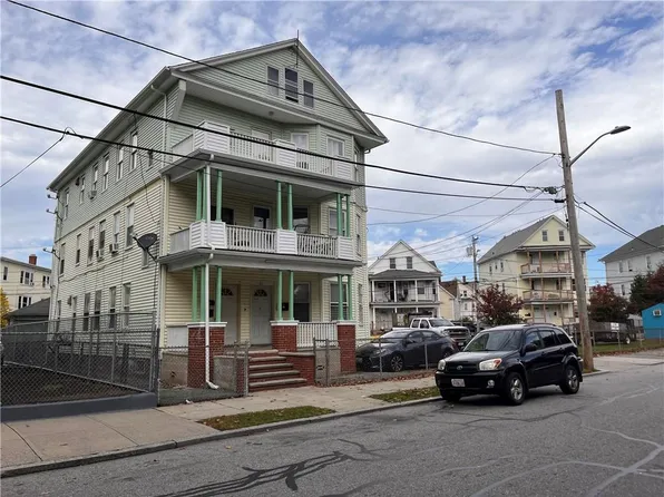21 Sorrento St, Providence, RI 02909