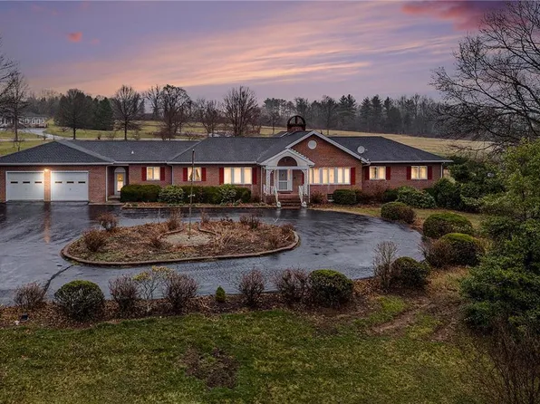 104 Badalamenti Dr, Phoenixville, PA 19460