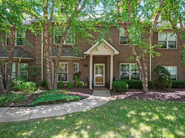 127 Riviera Dr, Georgetown, KY 40324