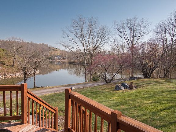 4th image of 22266 Country Lake Dr