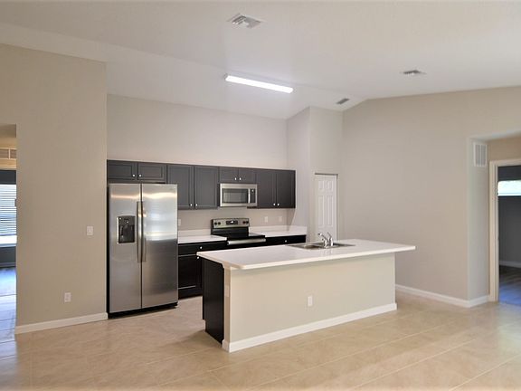 4th image of 1873 SW Cameo Blvd