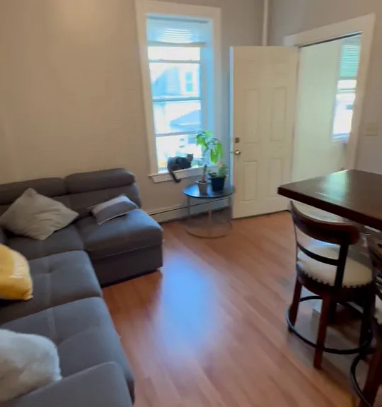 67 Linden Ave #2 — Photo 2