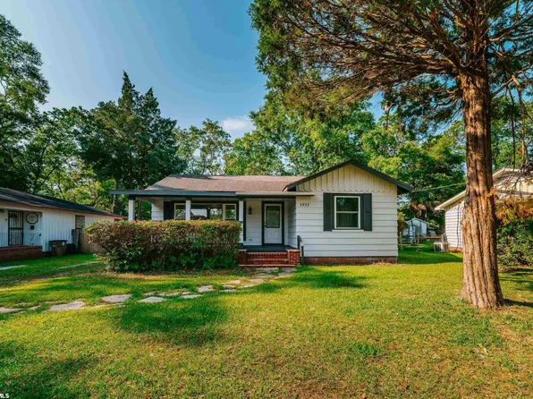 1911 Saint Monica Dr, Mobile, AL 36605