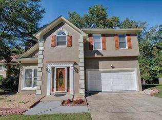 555 Ambergate Ct, Roswell, GA