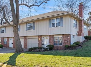 10265 W 96th Pl, Overland Park, KS 66212