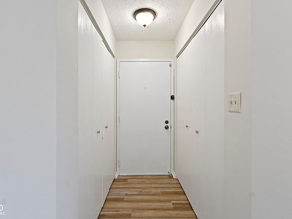 5th image of 4351 Village Parkway Cir W APT 8