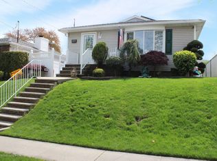 154 Hooper Ave, Staten Island, NY