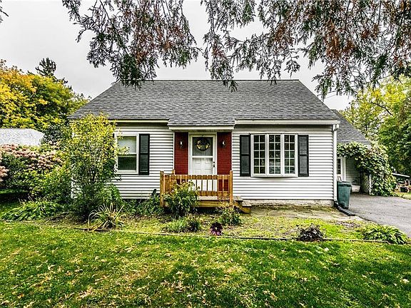2nd image of 107 Kendall Dr W