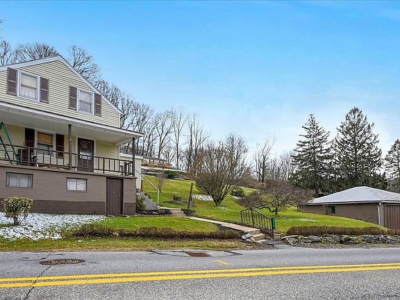 3rd image of 370 Rexmont Rd