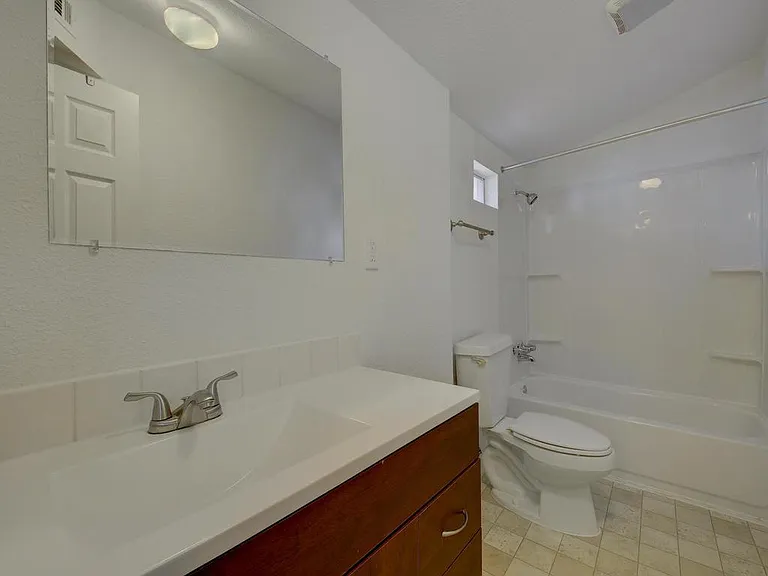 Nice clean bathroom.