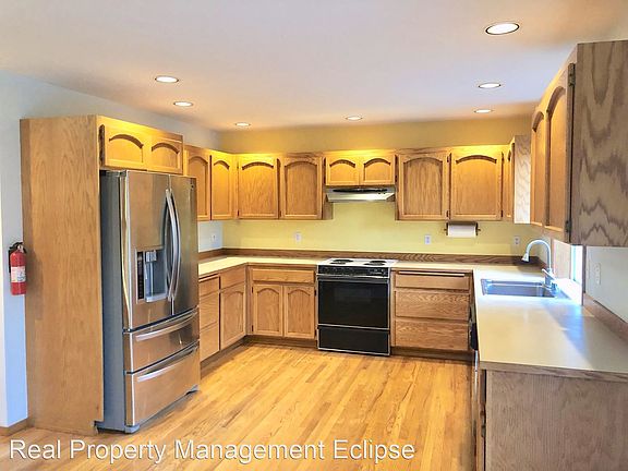 2nd image of 16801 Spruce Way